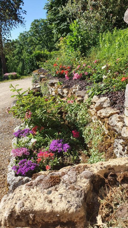 ホテル Domaine Du Cardou Puy-lʼÉvêque エクステリア 写真