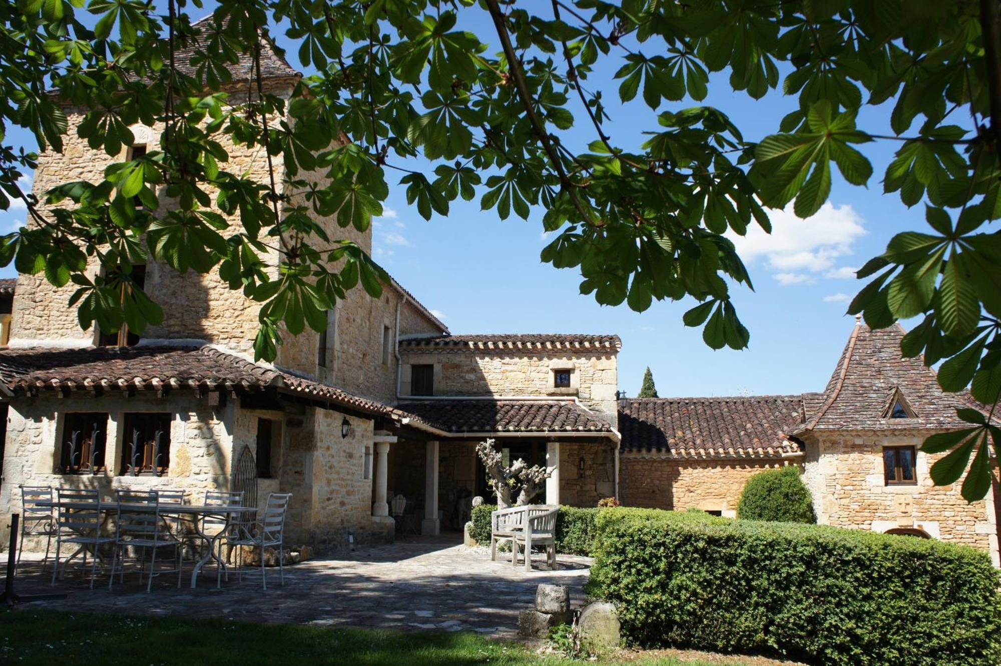 ホテル Domaine Du Cardou Puy-lʼÉvêque エクステリア 写真